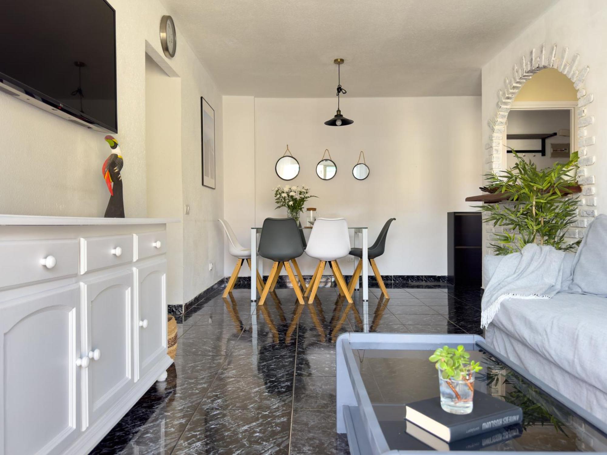 Amazing 3-Bedroom Apartment. Pool And Sea View! Los Cristianos  Zewnętrze zdjęcie